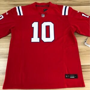 😘Drake Maye Red Vapor Stitched Jersey😍